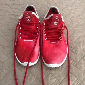 READ DESCRIPTION FOR SIZING!Adidas running shoes